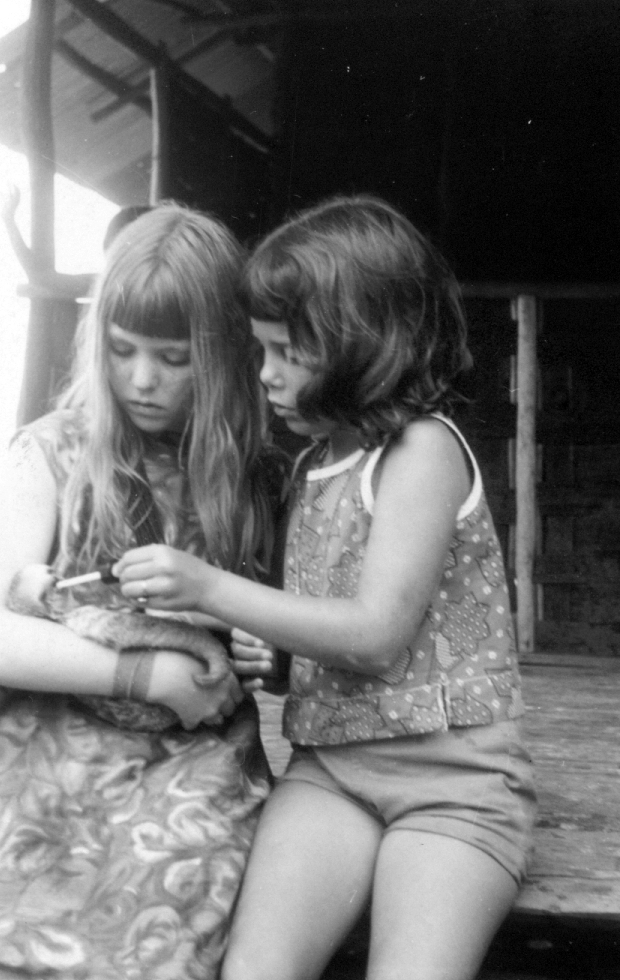 Ruthi & Becky | Suriname | 1968