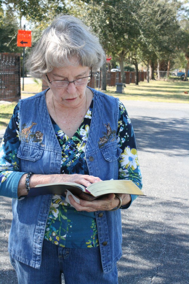 mom reading bible